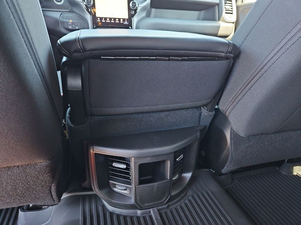 2026 RAM 2500 RAM 2500 TRADESMAN CREW CAB 4X4 6'4' BOX