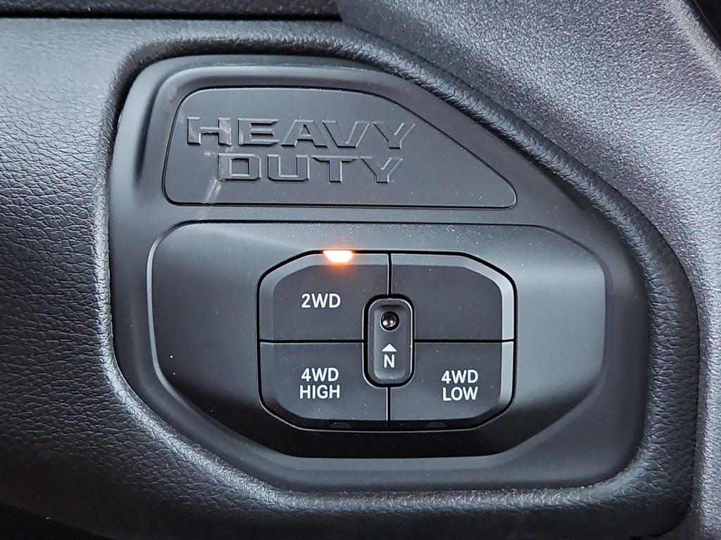 2026 RAM 2500 RAM 2500 TRADESMAN CREW CAB 4X4 6'4' BOX