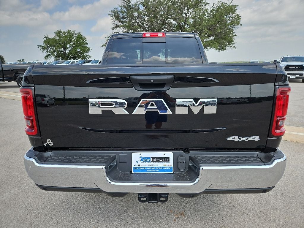 2026 RAM 2500 RAM 2500 TRADESMAN CREW CAB 4X4 6'4' BOX