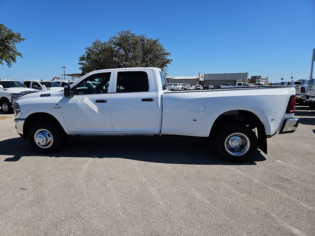 2027 RAM 3500 RAM 3500 TRADESMAN CREW CAB 4X4 8' BOX