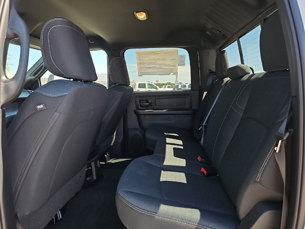 2027 RAM 3500 RAM 3500 TRADESMAN CREW CAB 4X4 8' BOX