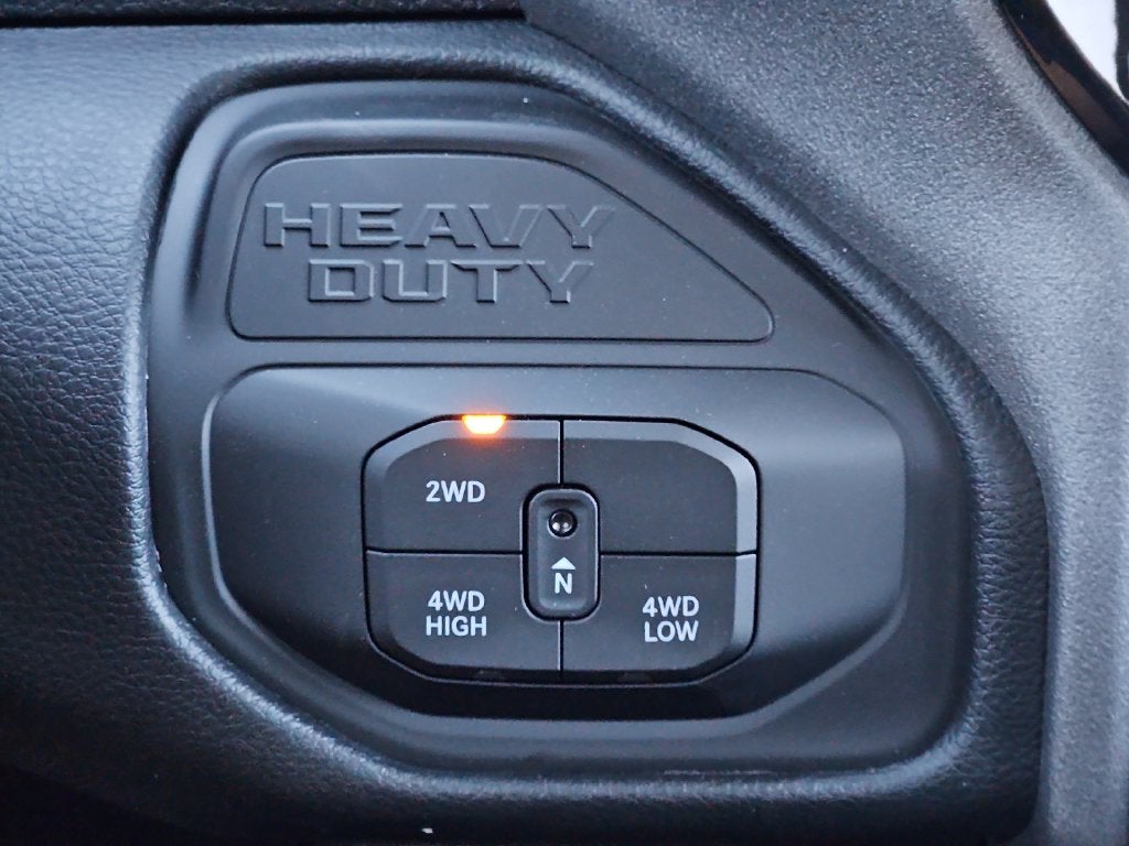2027 RAM 3500 RAM 3500 TRADESMAN CREW CAB 4X4 8' BOX