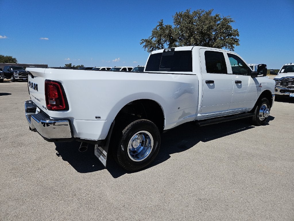 2027 RAM 3500 RAM 3500 TRADESMAN CREW CAB 4X4 8' BOX