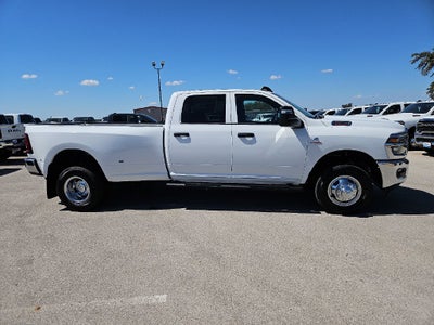 2027 RAM 3500 RAM 3500 TRADESMAN CREW CAB 4X4 8' BOX