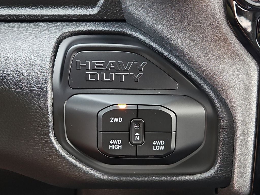 2026 RAM 3500 RAM 3500 TRADESMAN CREW CAB 4X4 8' BOX