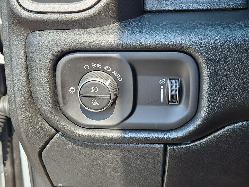 2026 RAM 3500 RAM 3500 TRADESMAN CREW CAB 4X4 8' BOX