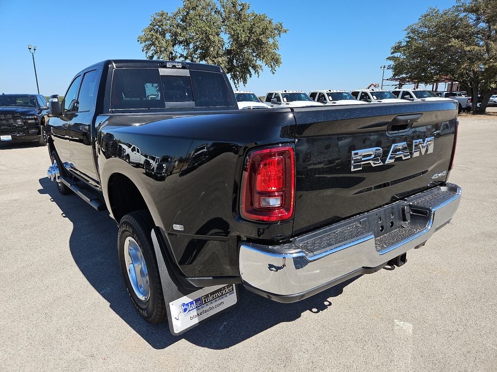 2027 RAM 3500 RAM 3500 TRADESMAN CREW CAB 4X4 8' BOX