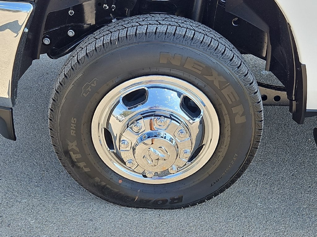 2027 RAM 3500 RAM 3500 TRADESMAN CREW CAB 4X4 8' BOX