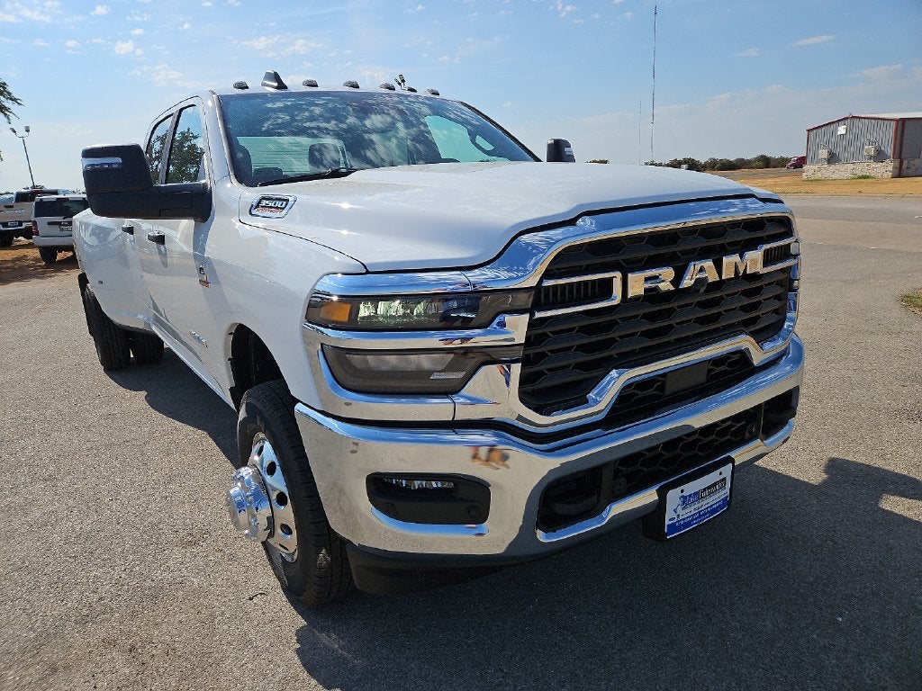 2027 RAM 3500 RAM 3500 LONE STAR CREW CAB 4X4 8' BOX