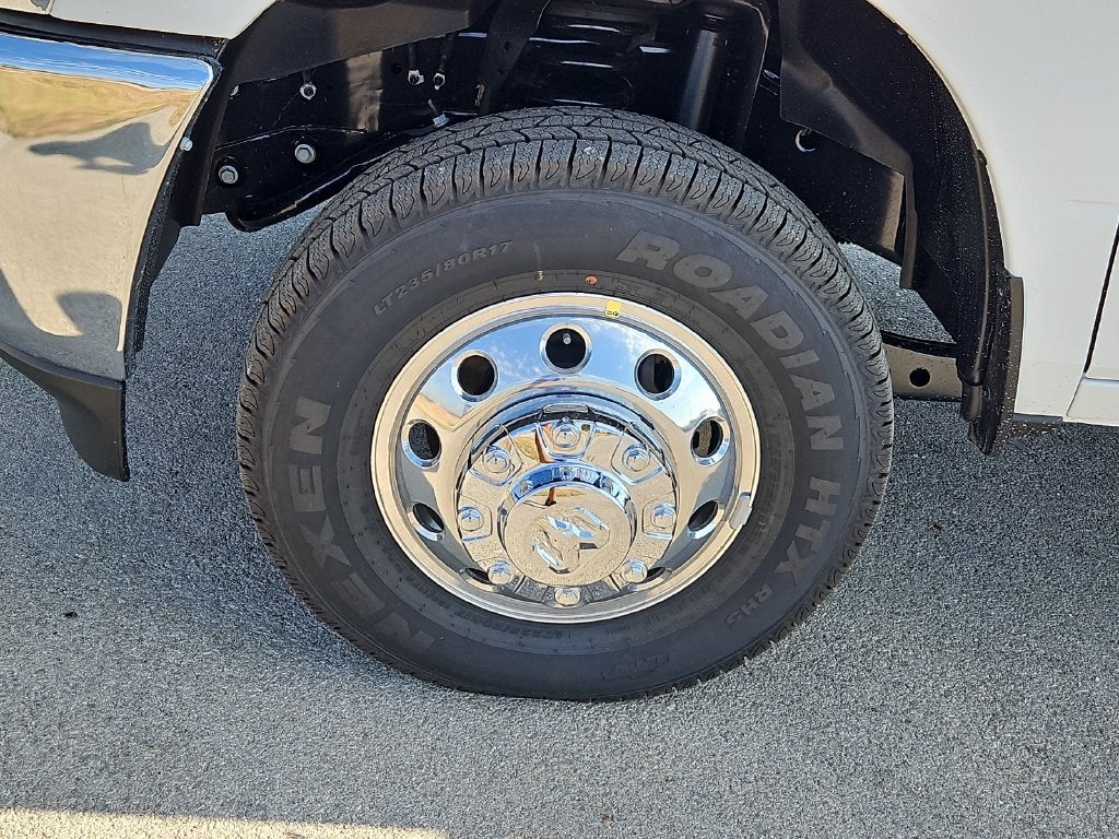 2027 RAM 3500 RAM 3500 LONE STAR CREW CAB 4X4 8' BOX