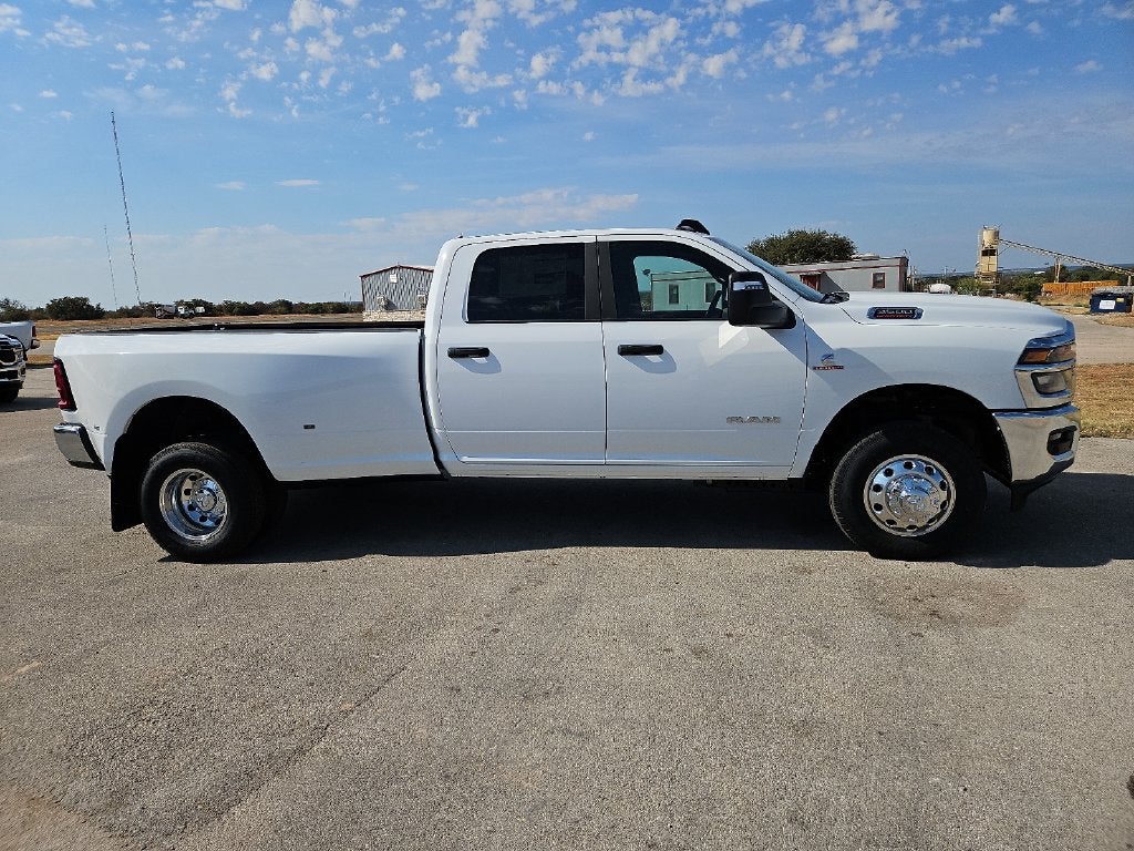 2027 RAM 3500 RAM 3500 LONE STAR CREW CAB 4X4 8' BOX