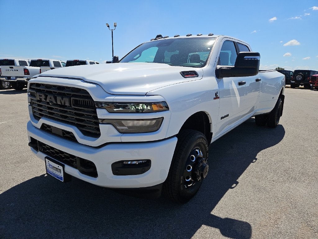2027 RAM 3500 RAM 3500 LONE STAR CREW CAB 4X4 8' BOX