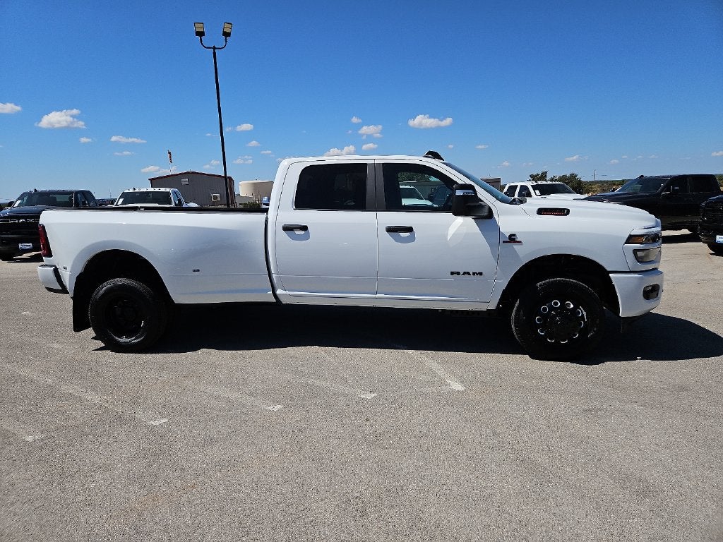2027 RAM 3500 RAM 3500 LONE STAR CREW CAB 4X4 8' BOX