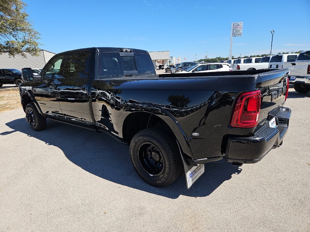 2027 RAM 3500 RAM 3500 LARAMIE CREW CAB 4X4 8' BOX