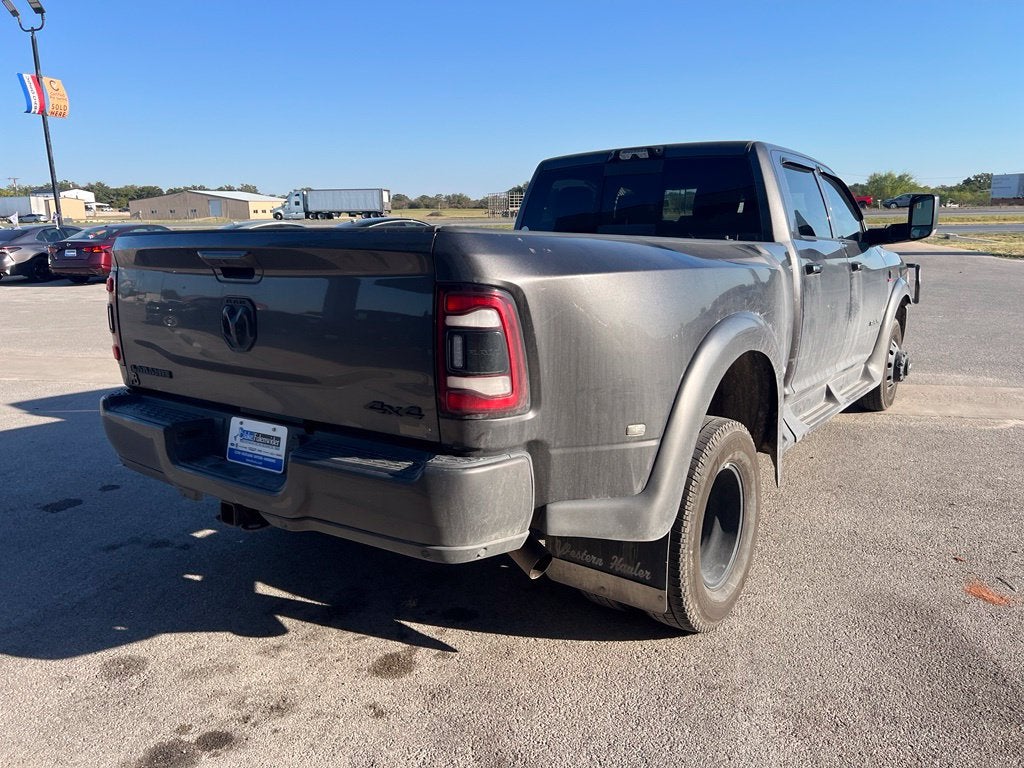 2022 RAM 3500 Laramie Crew Cab 4x4 8' Box