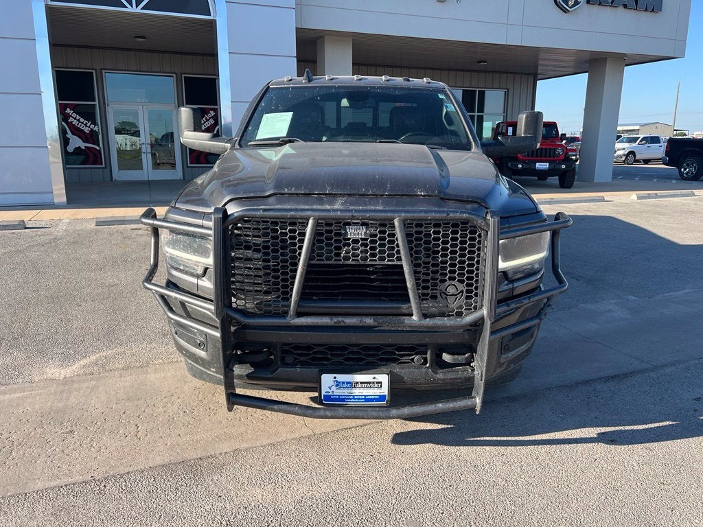 2022 RAM 3500 Laramie Crew Cab 4x4 8' Box