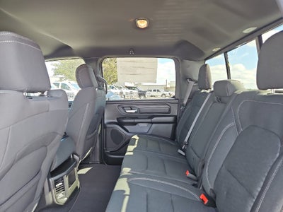 2027 RAM 1500 RAM 1500 EXPRESS CREW CAB 4X2 5'7' BOX