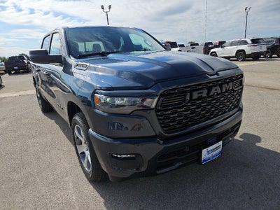 2027 RAM 1500 RAM 1500 EXPRESS CREW CAB 4X2 5'7' BOX