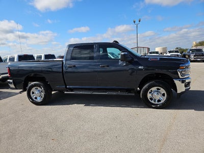 2027 RAM 2500 RAM 2500 TRADESMAN CREW CAB 4X4 6'4' BOX