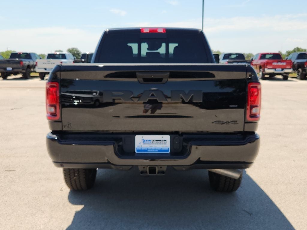 2026 RAM 2500 RAM 2500 BLACK EXPRESS CREW CAB 4X4 6'4' BOX