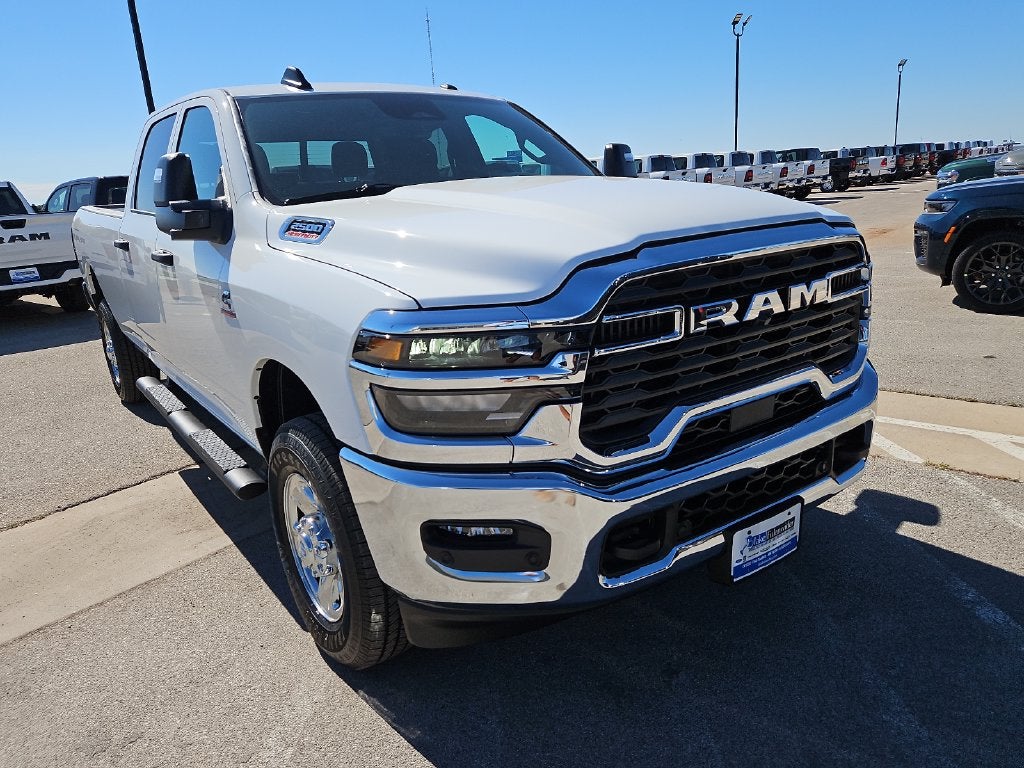 2027 RAM 2500 RAM 2500 TRADESMAN CREW CAB 4X4 8' BOX