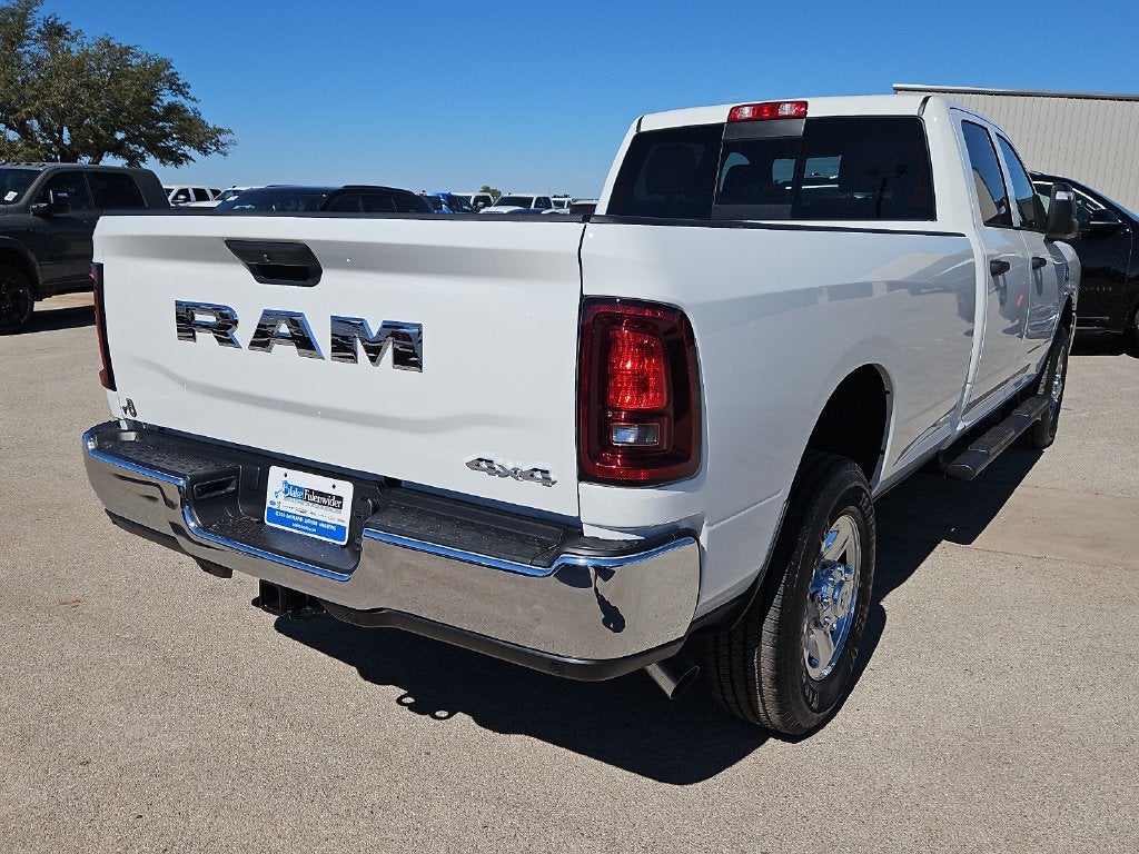 2027 RAM 2500 RAM 2500 TRADESMAN CREW CAB 4X4 8' BOX