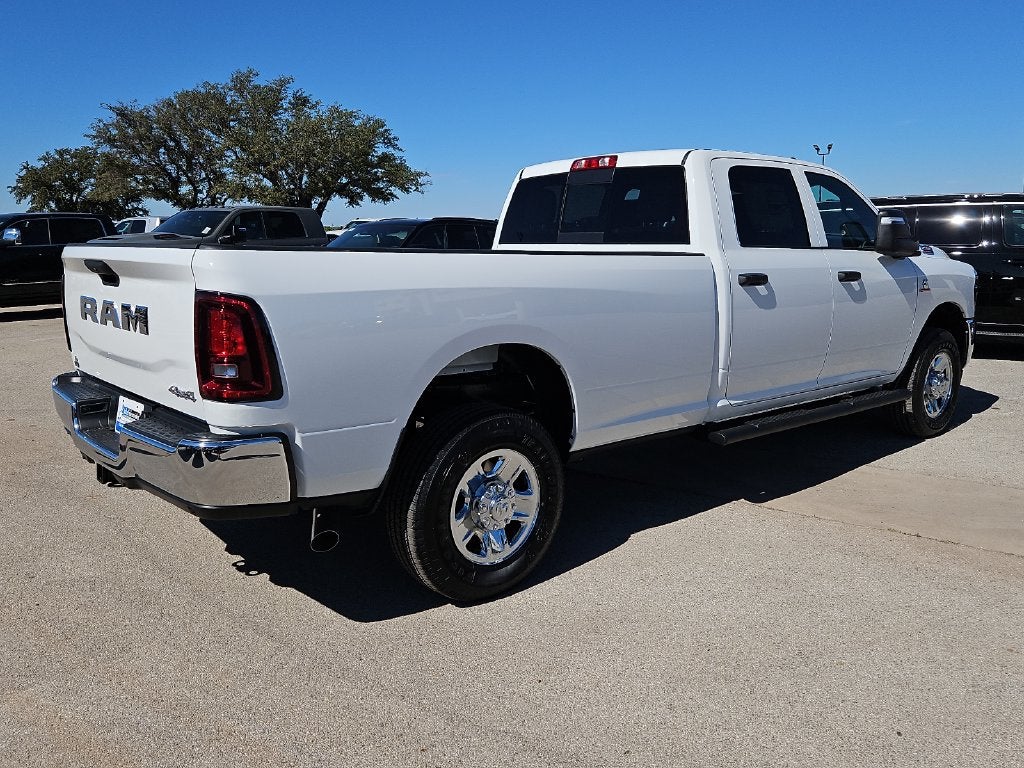 2027 RAM 2500 RAM 2500 TRADESMAN CREW CAB 4X4 8' BOX