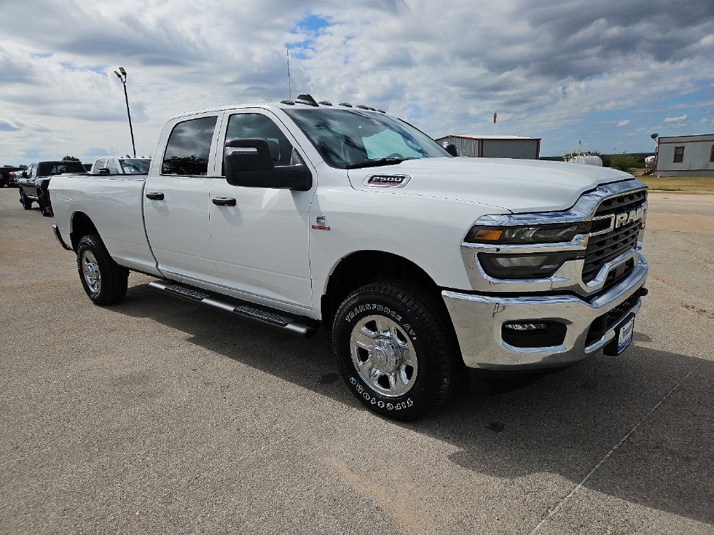 2027 RAM 2500 RAM 2500 TRADESMAN CREW CAB 4X4 8' BOX