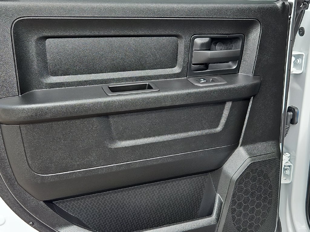 2027 RAM 2500 RAM 2500 TRADESMAN CREW CAB 4X4 8' BOX