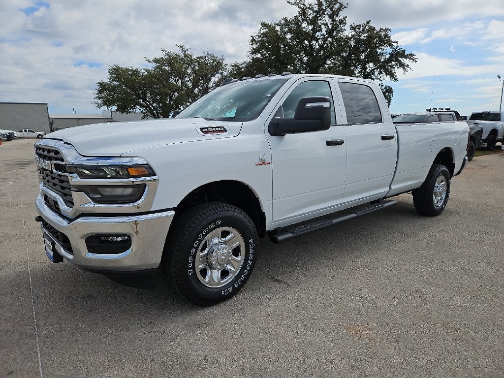 2027 RAM 2500 RAM 2500 TRADESMAN CREW CAB 4X4 8' BOX