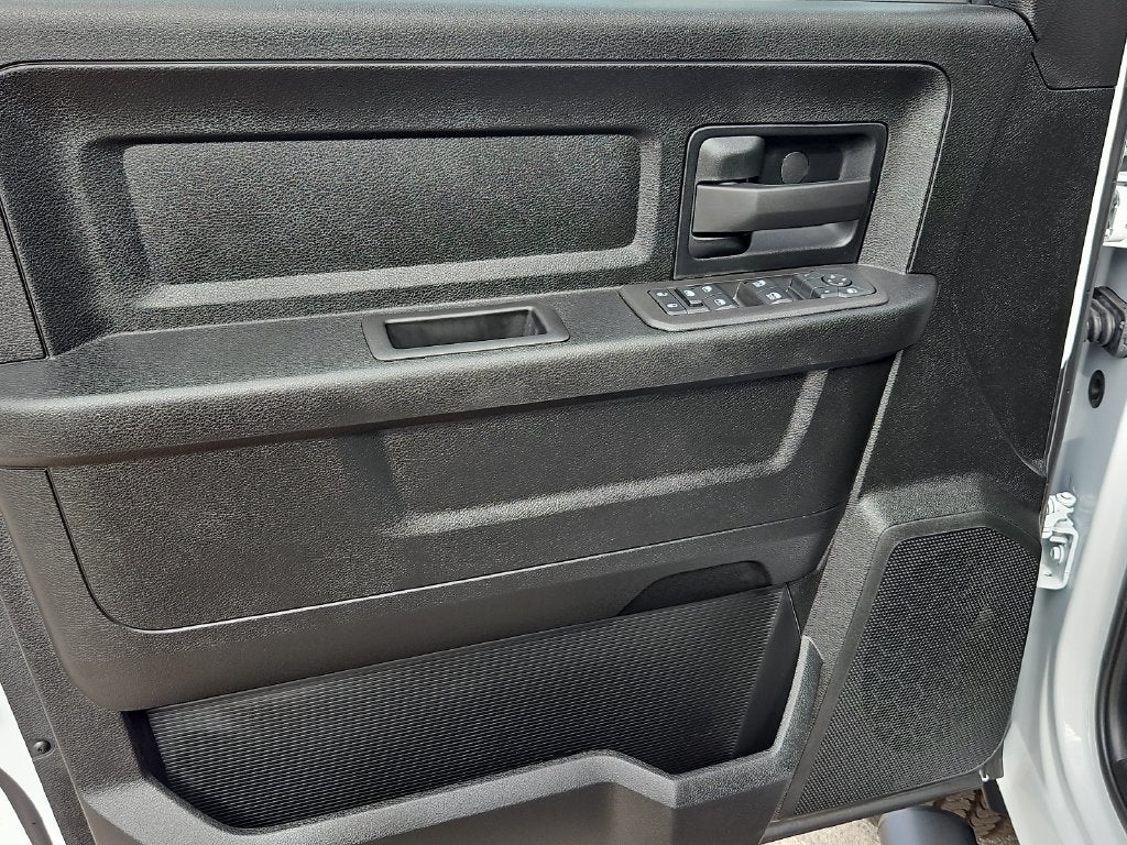 2027 RAM 2500 RAM 2500 TRADESMAN CREW CAB 4X4 8' BOX