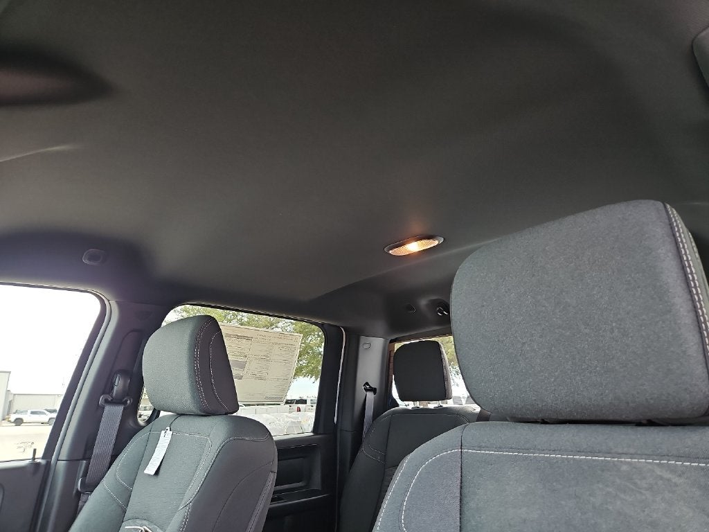 2027 RAM 2500 RAM 2500 TRADESMAN CREW CAB 4X4 8' BOX