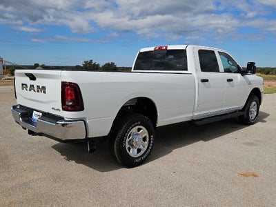 2027 RAM 2500 RAM 2500 TRADESMAN CREW CAB 4X4 8' BOX
