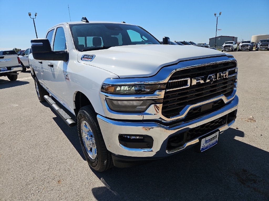 2027 RAM 2500 RAM 2500 TRADESMAN CREW CAB 4X4 8' BOX