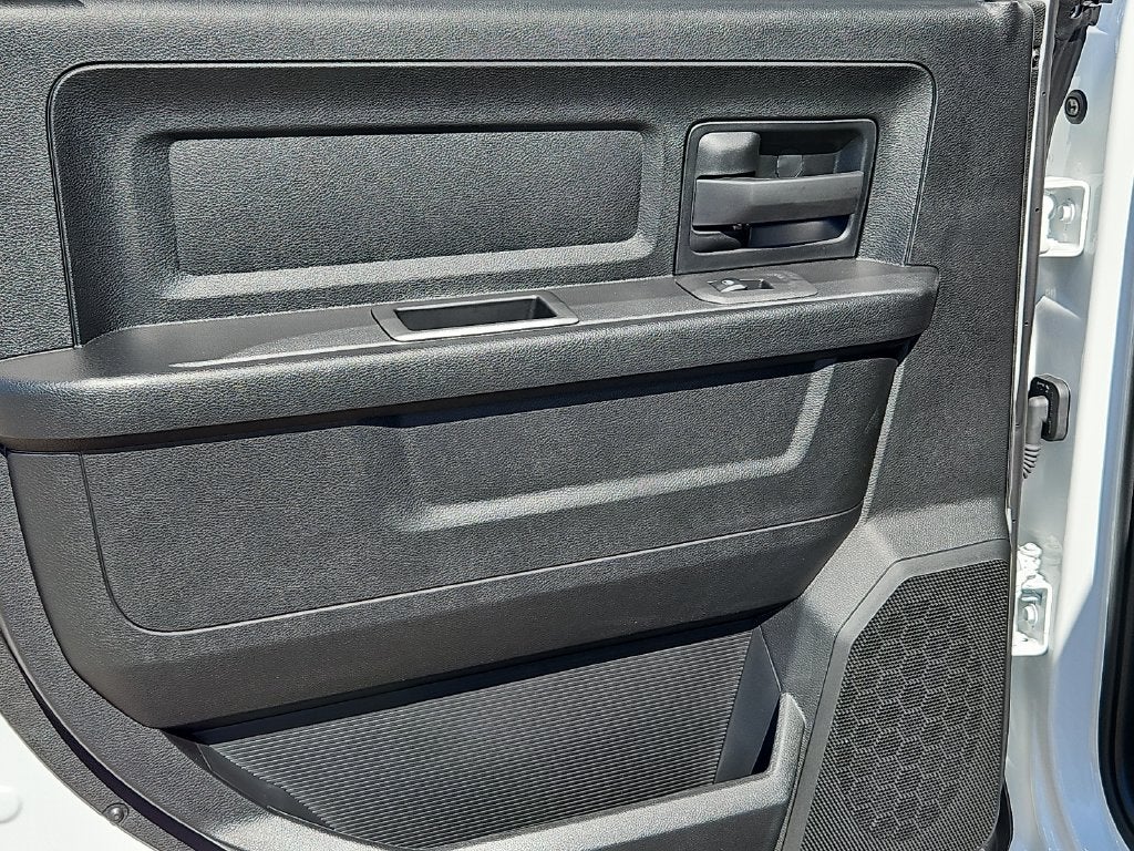 2027 RAM 2500 RAM 2500 TRADESMAN CREW CAB 4X4 8' BOX