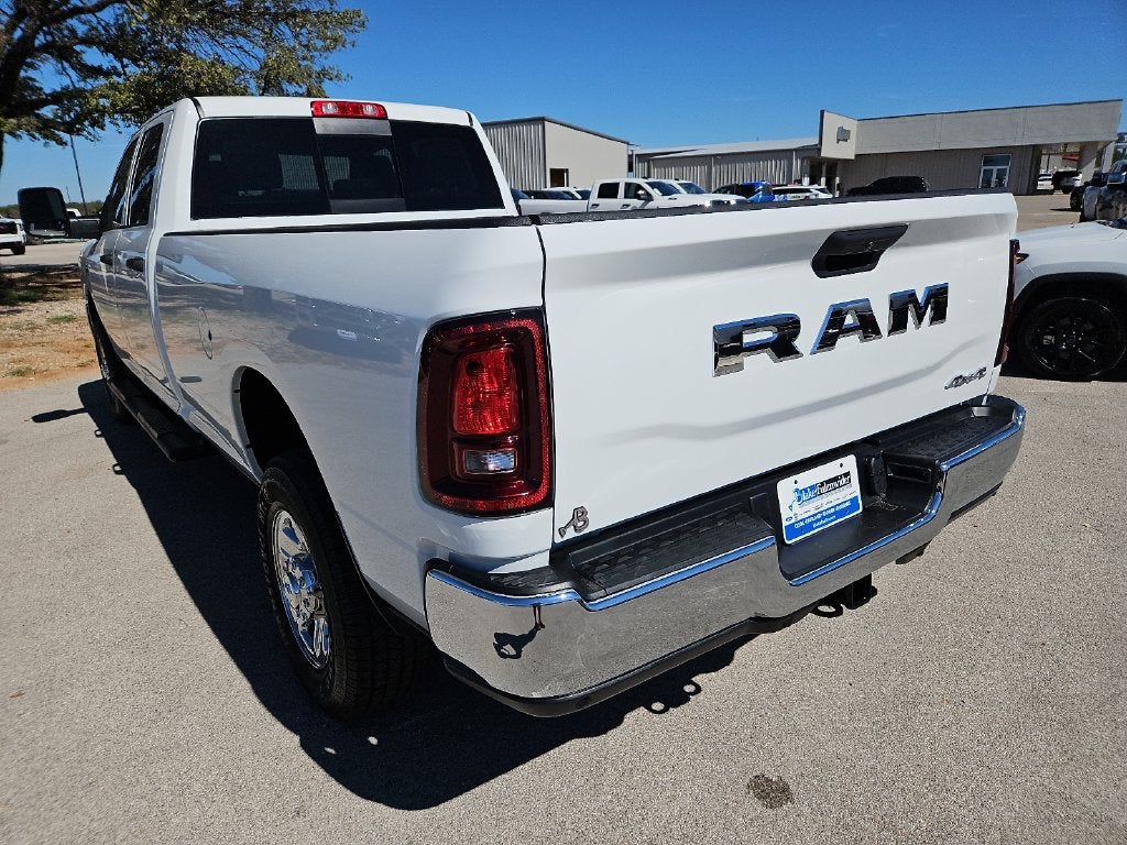 2027 RAM 2500 RAM 2500 TRADESMAN CREW CAB 4X4 8' BOX