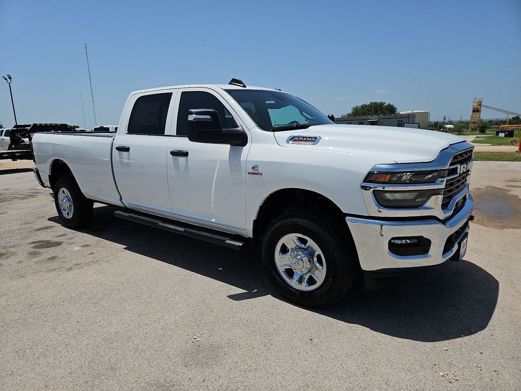 2026 RAM 2500 RAM 2500 TRADESMAN CREW CAB 4X4 8' BOX
