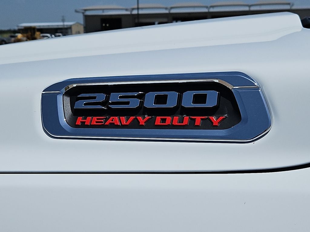 2026 RAM 2500 RAM 2500 TRADESMAN CREW CAB 4X4 8' BOX
