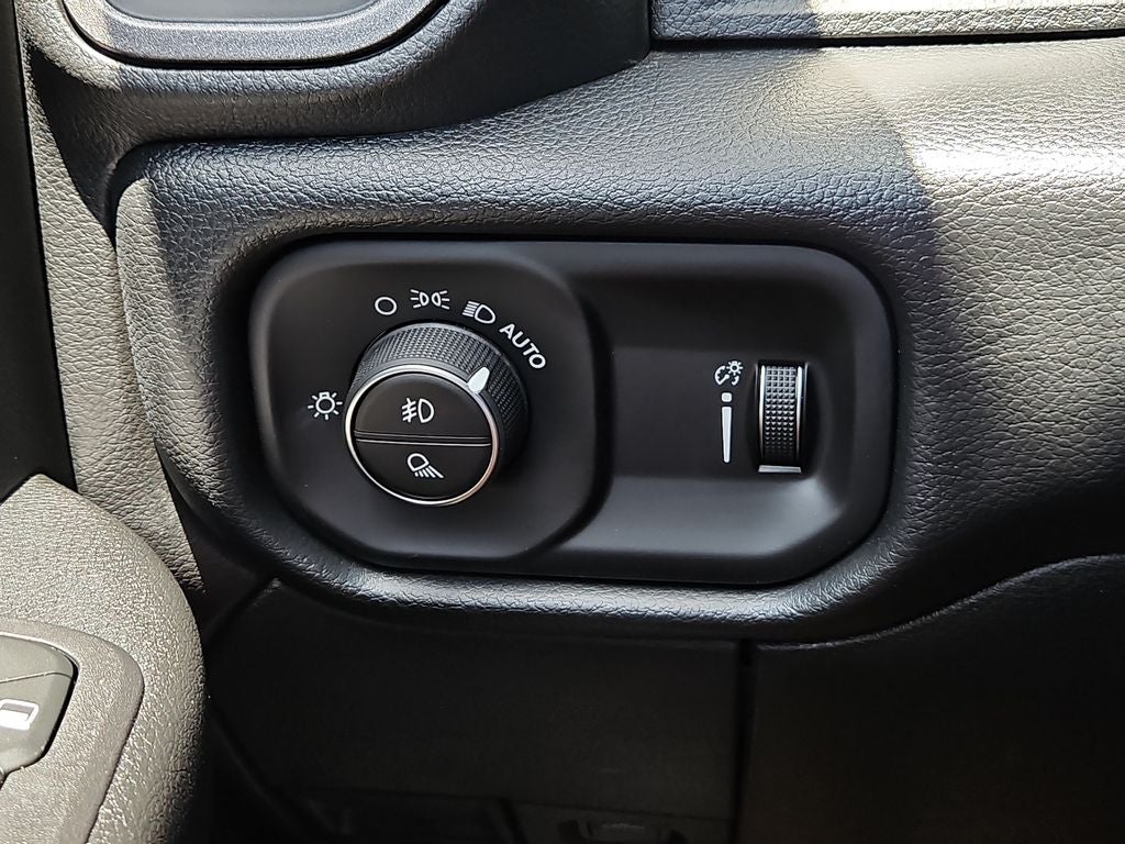 2026 RAM 2500 RAM 2500 TRADESMAN CREW CAB 4X4 8' BOX