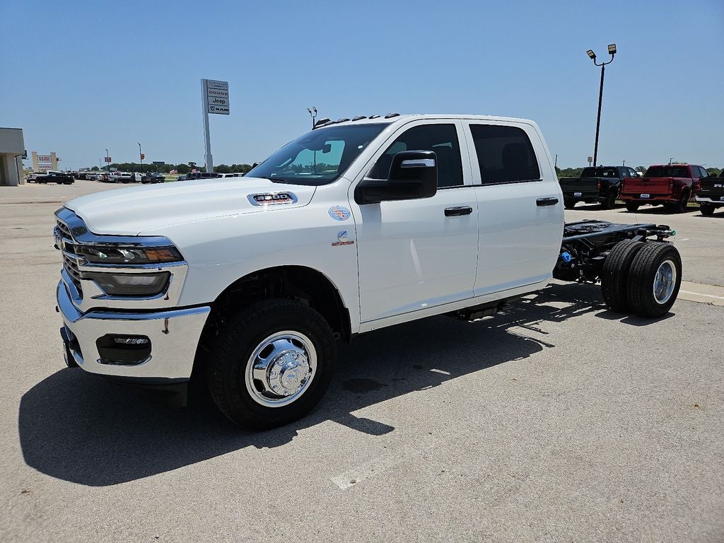 2026 RAM 3500 Chassis RAM 3500 TRADESMAN CREW CAB CHASSIS 4X4 60' CA