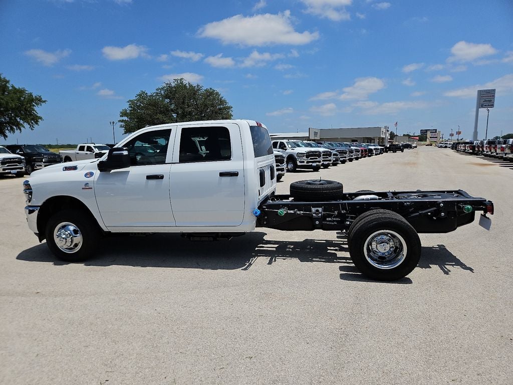 2026 RAM 3500 Chassis RAM 3500 TRADESMAN CREW CAB CHASSIS 4X4 60' CA