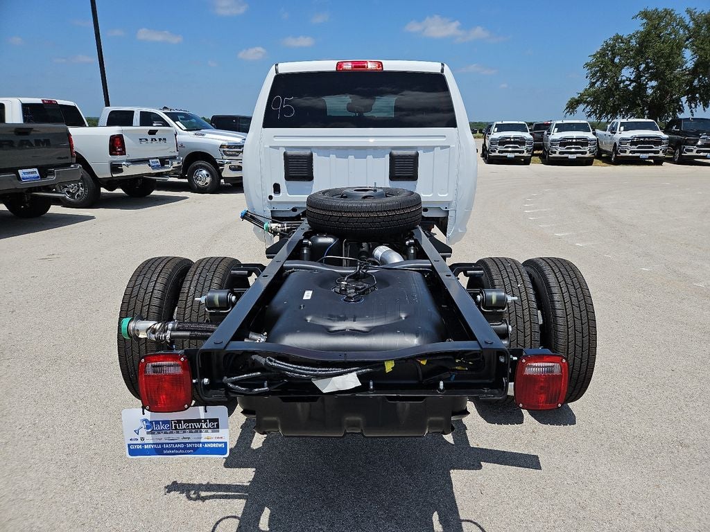 2026 RAM 3500 Chassis RAM 3500 TRADESMAN CREW CAB CHASSIS 4X4 60' CA
