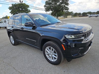 2026 Jeep Grand Cherokee GRAND CHEROKEE LAREDO X 4X4