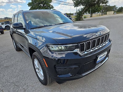 2026 Jeep Grand Cherokee GRAND CHEROKEE LAREDO X 4X4