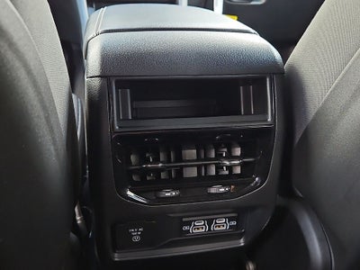 2026 Jeep Grand Cherokee GRAND CHEROKEE LAREDO X 4X4