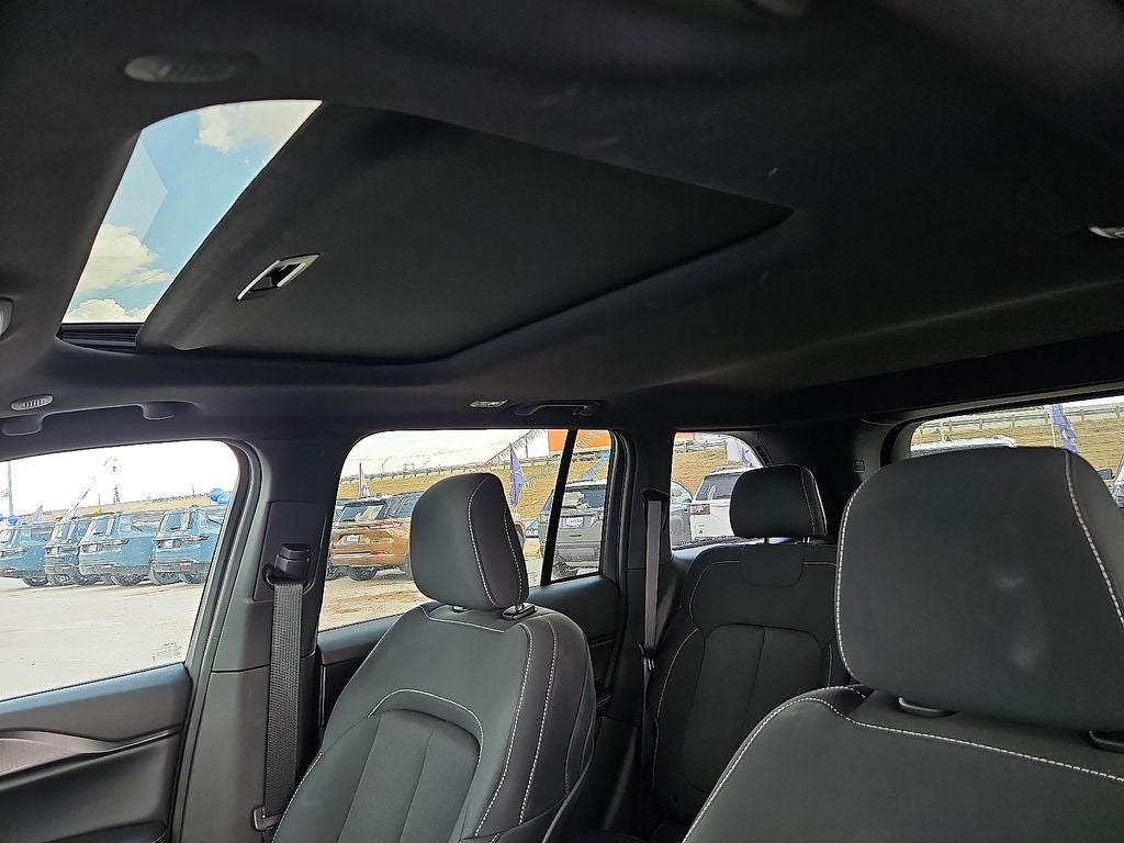 2026 Jeep Grand Cherokee GRAND CHEROKEE LAREDO X 4X4