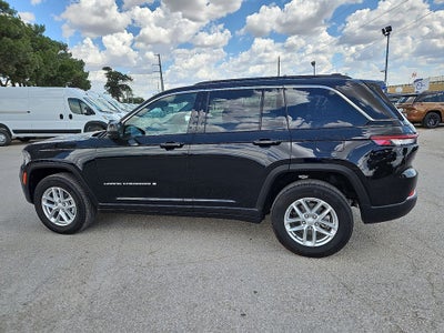 2026 Jeep Grand Cherokee GRAND CHEROKEE LAREDO X 4X4
