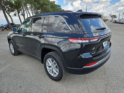 2026 Jeep Grand Cherokee GRAND CHEROKEE LAREDO X 4X4