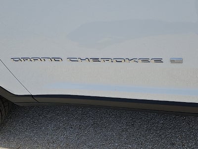 2027 Jeep Grand Cherokee GRAND CHEROKEE LAREDO X 4X4