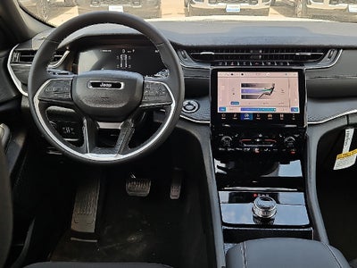 2027 Jeep Grand Cherokee GRAND CHEROKEE LAREDO X 4X4